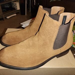 Mens size 9.5 Lucky You Chelsea boots